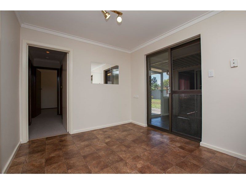 122 Simpson Avenue, Rockingham WA 6168