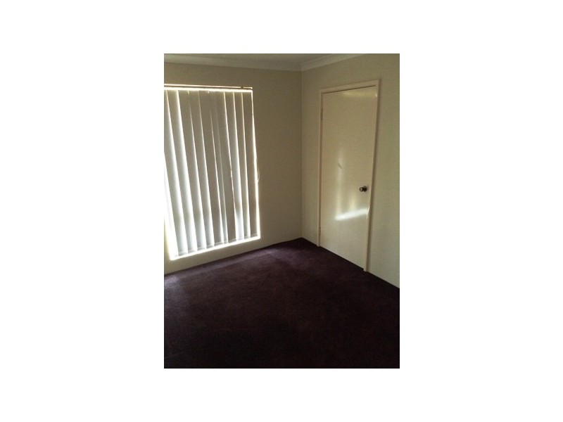 12 Montebourg Meander, Port Kennedy WA 6172