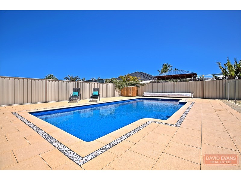 7 Jaubert Avenue, Secret Harbour WA 6173