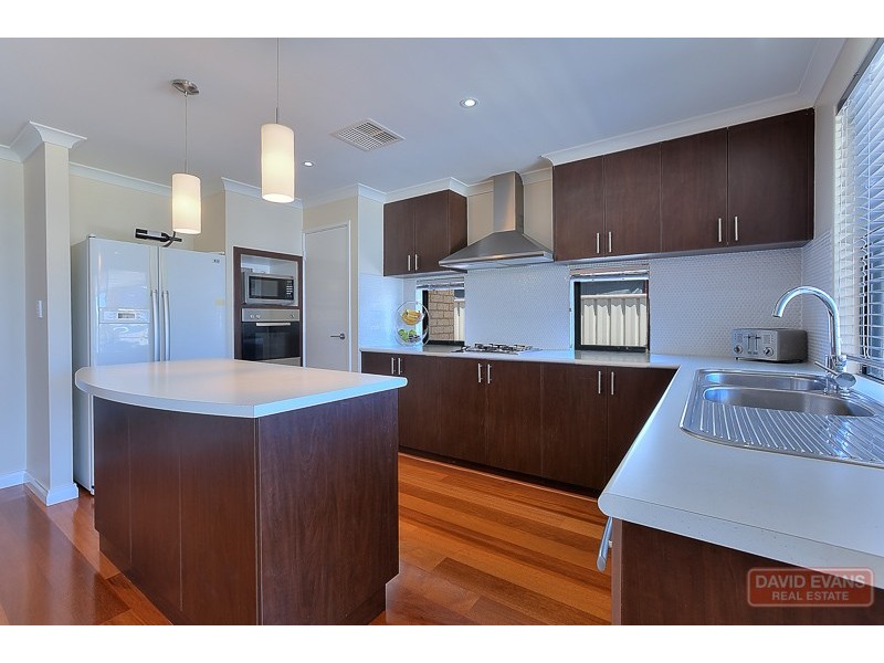 7 Jaubert Avenue, Secret Harbour WA 6173