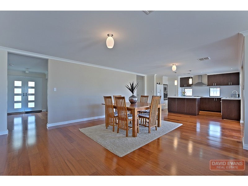 7 Jaubert Avenue, Secret Harbour WA 6173