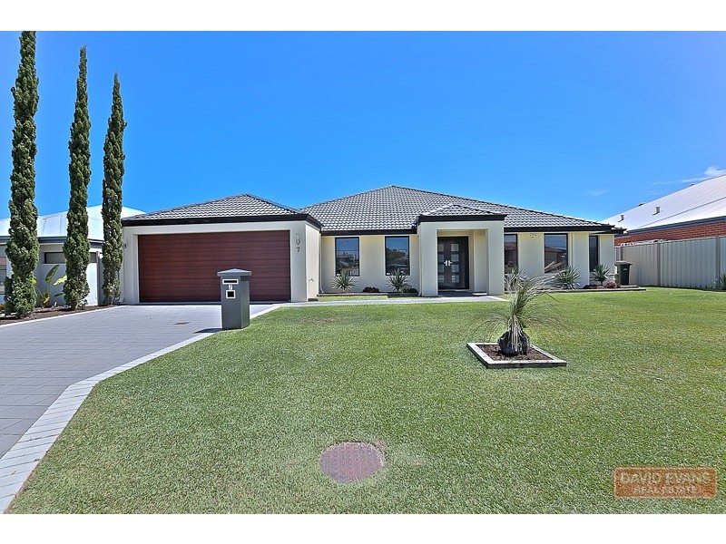 7 Jaubert Avenue, Secret Harbour WA 6173