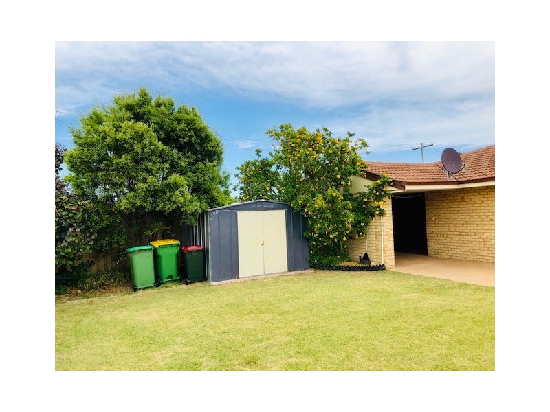 1 Lyons Court, Cooloongup WA 6168