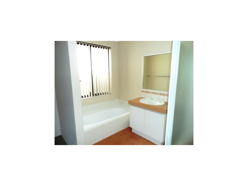 107 San Sebastian Bld, Port Kennedy WA 6172