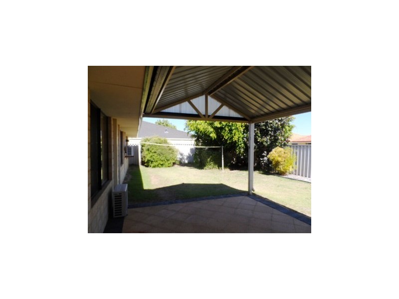 107 San Sebastian Bld, Port Kennedy WA 6172