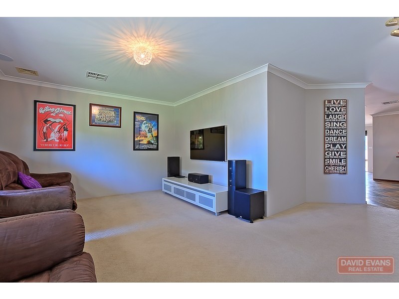 40 Jamaican Road, Waikiki WA 6169