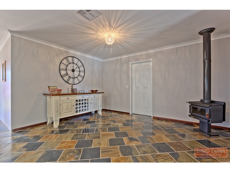 40 Jamaican Road, Waikiki WA 6169