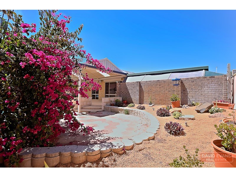 40 Jamaican Road, Waikiki WA 6169