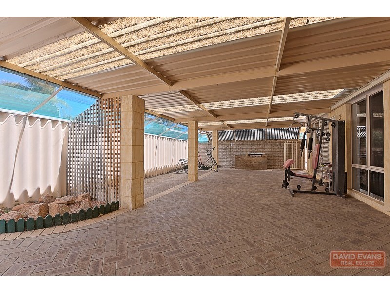 40 Jamaican Road, Waikiki WA 6169