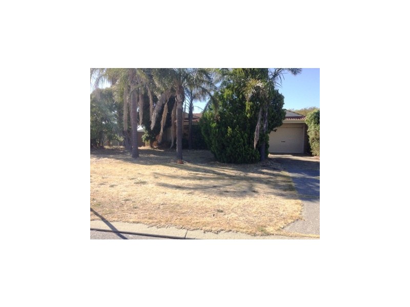 6 Gibb Road, Waikiki WA 6169