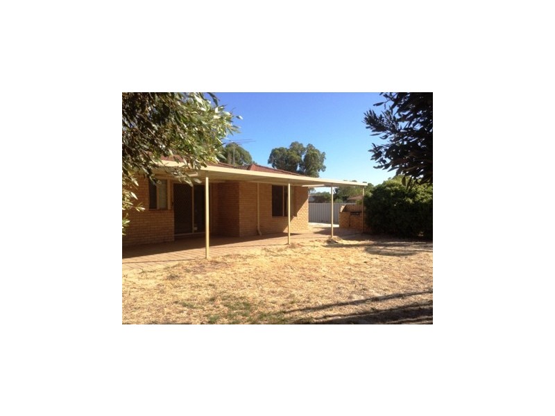 6 Gibb Road, Waikiki WA 6169