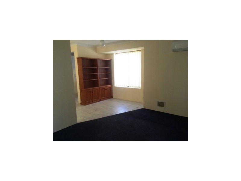 6 Gibb Road, Waikiki WA 6169