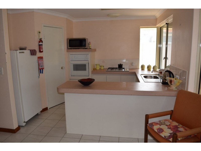 68 St Andrews Loop, Cooloongup WA 6168