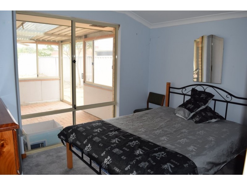 68 St Andrews Loop, Cooloongup WA 6168