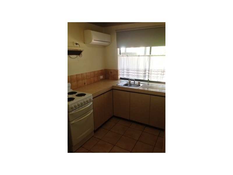 4/33 Fletcher Street, Rockingham WA 6168