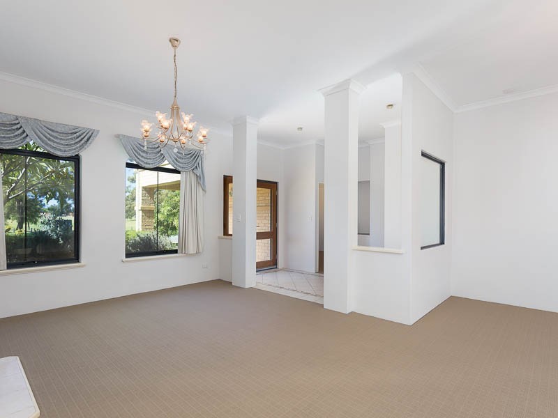 220 Grand Ocean Boulevard, Port Kennedy WA 6172