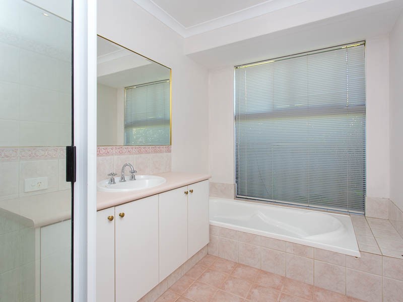 220 Grand Ocean Boulevard, Port Kennedy WA 6172