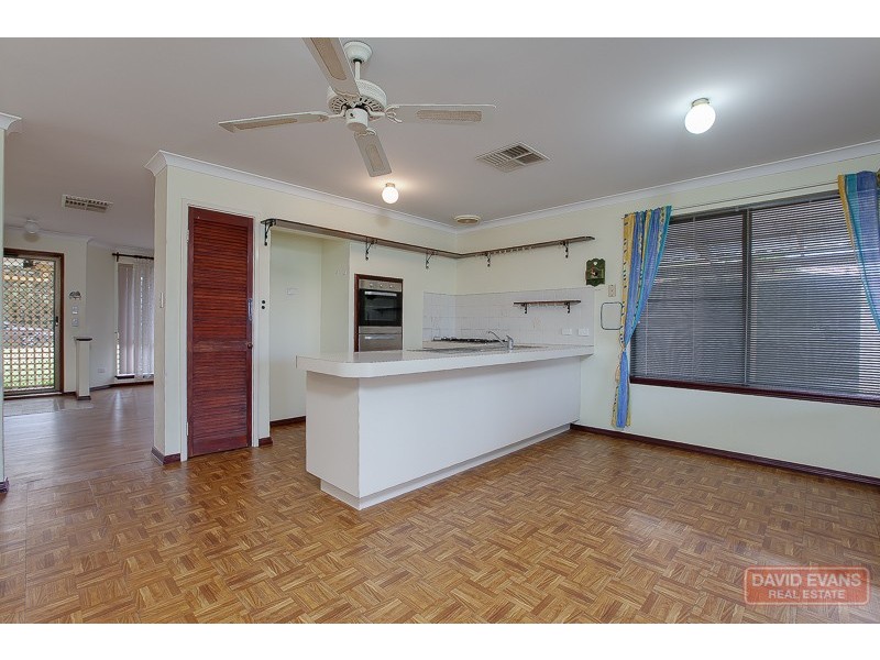 11 Hopkins Place, Waikiki WA 6169