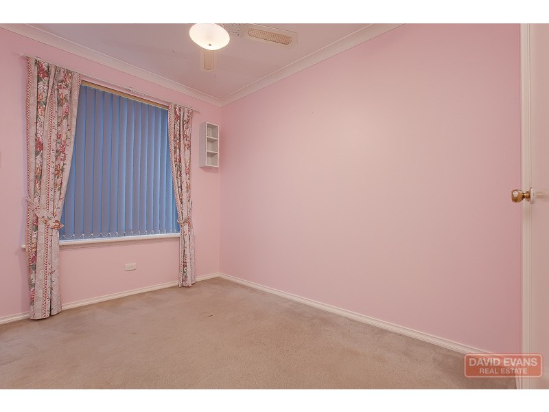 11 Hopkins Place, Waikiki WA 6169