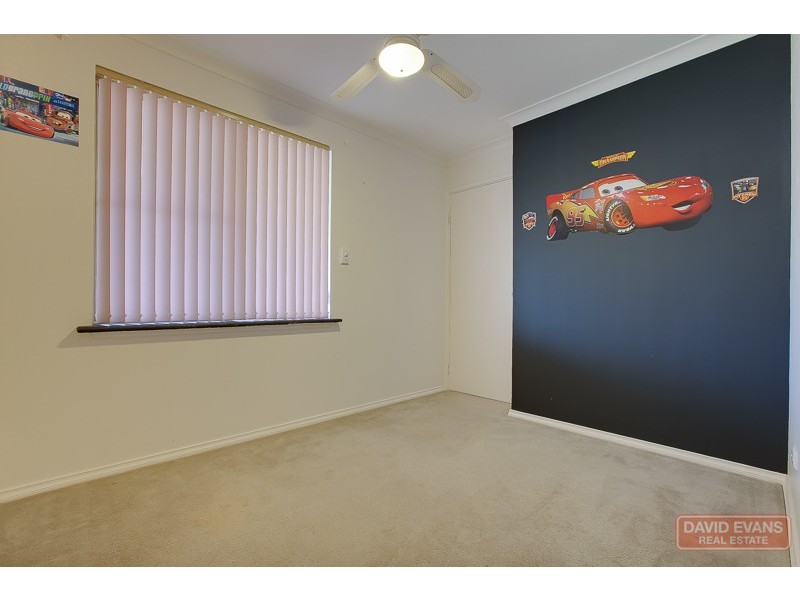 11 Hopkins Place, Waikiki WA 6169