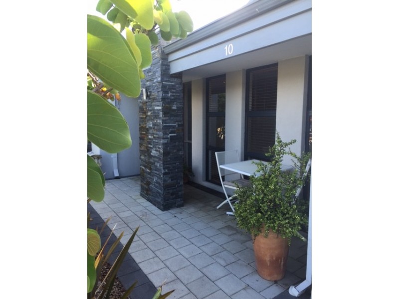 10 Tappan Way, Secret Harbour WA 6173