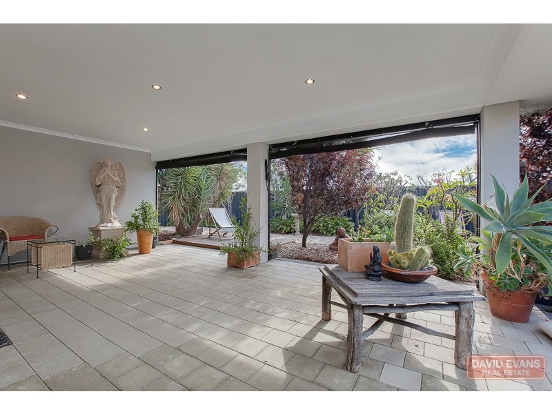 10 Tappan Way, Secret Harbour WA 6173