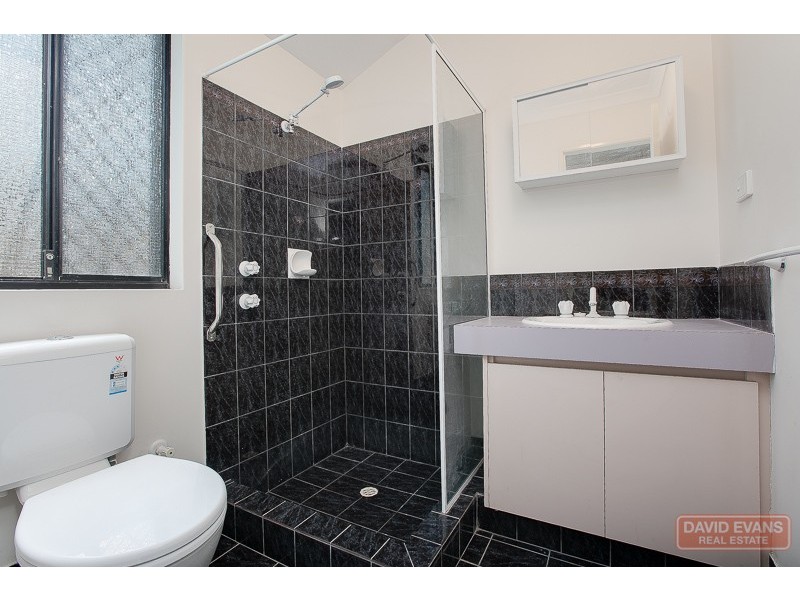 4 Thames Way, Warnbro WA 6169