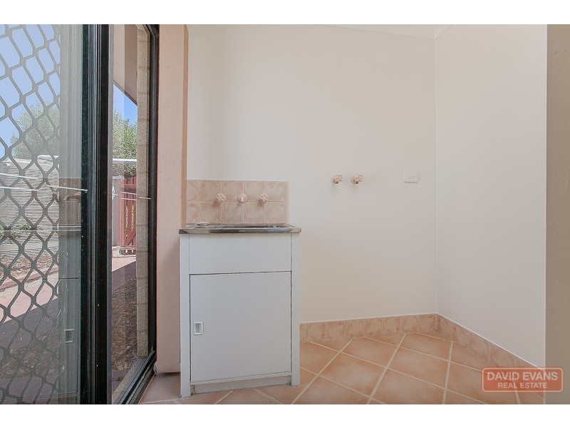 4 Thames Way, Warnbro WA 6169