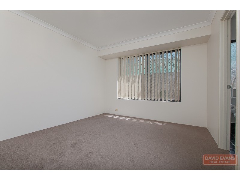 4 Thames Way, Warnbro WA 6169