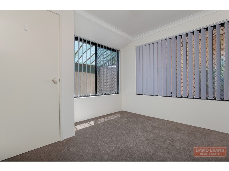 4 Thames Way, Warnbro WA 6169