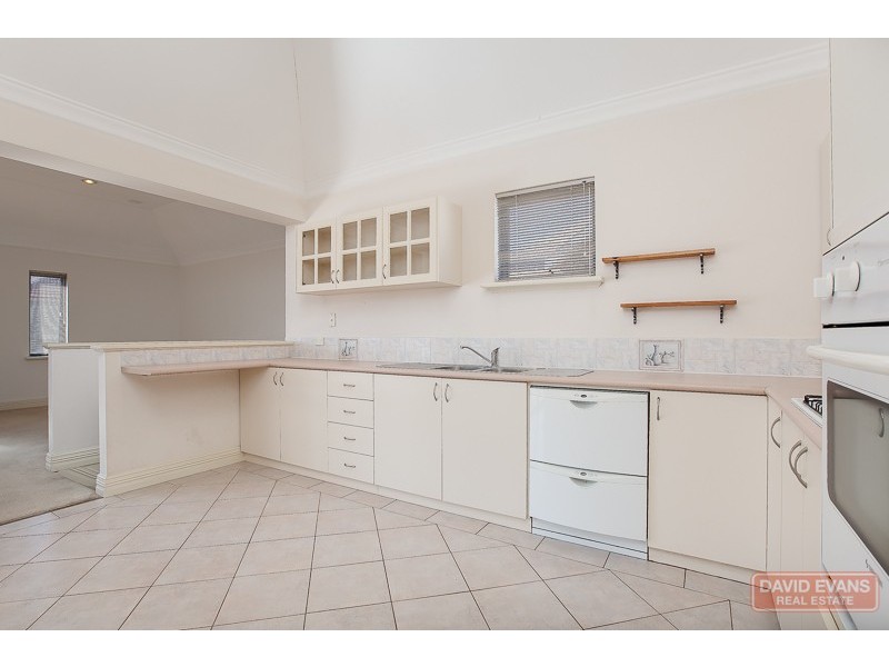 3/10 Fraser Street, Rockingham WA 6168