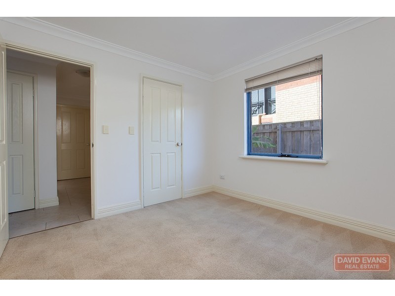 3/10 Fraser Street, Rockingham WA 6168