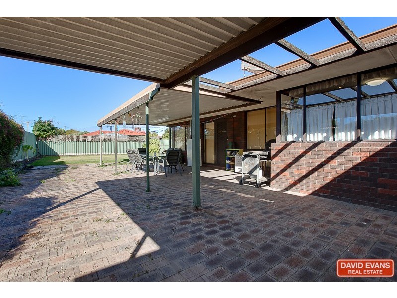 86 Council Avenue, Rockingham WA 6168