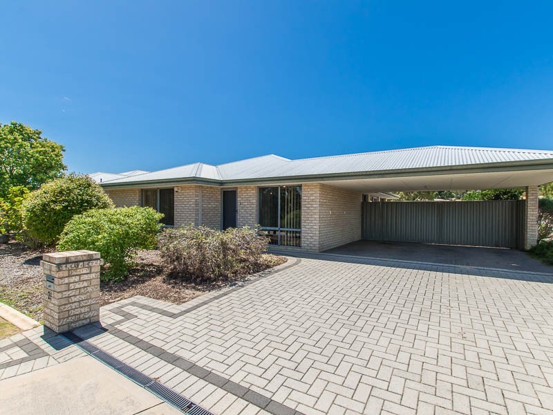 2/21 Waterway Cove, Seville Grove WA 6112