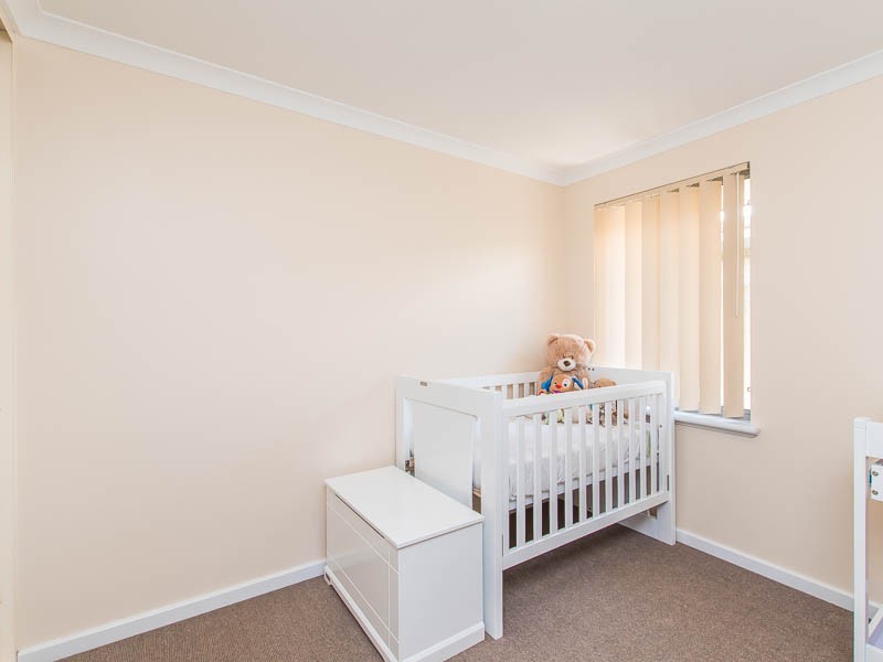 2/21 Waterway Cove, Seville Grove WA 6112