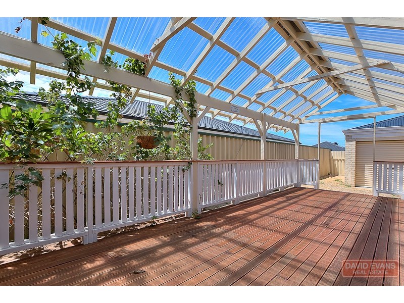 6 Maynard Way, Bertram WA 6167