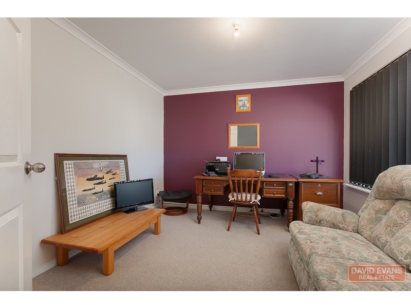 6 Maynard Way, Bertram WA 6167