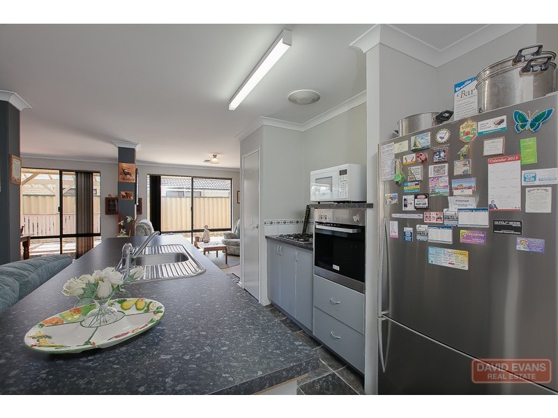 6 Maynard Way, Bertram WA 6167