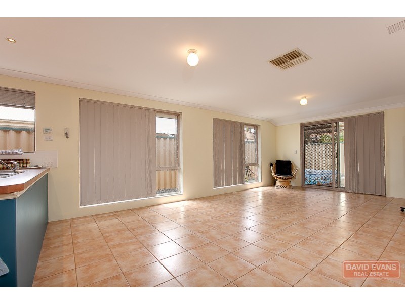 24 Bopeechee Way, Port Kennedy WA 6172