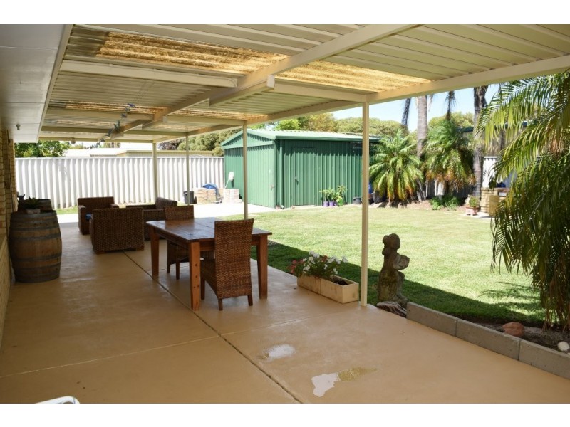 14 Hope Place, Waikiki WA 6169