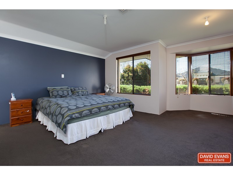 24 Lemon Gum Drive, Baldivis WA 6171