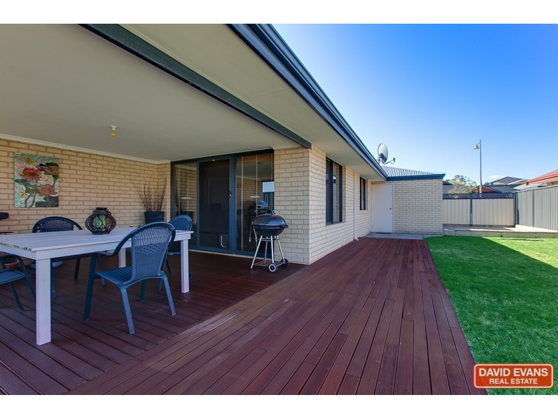 24 Lemon Gum Drive, Baldivis WA 6171