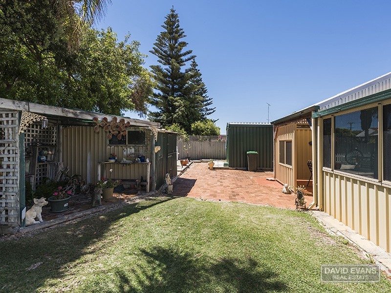 14 Cederdale Way, Safety Bay WA 6169