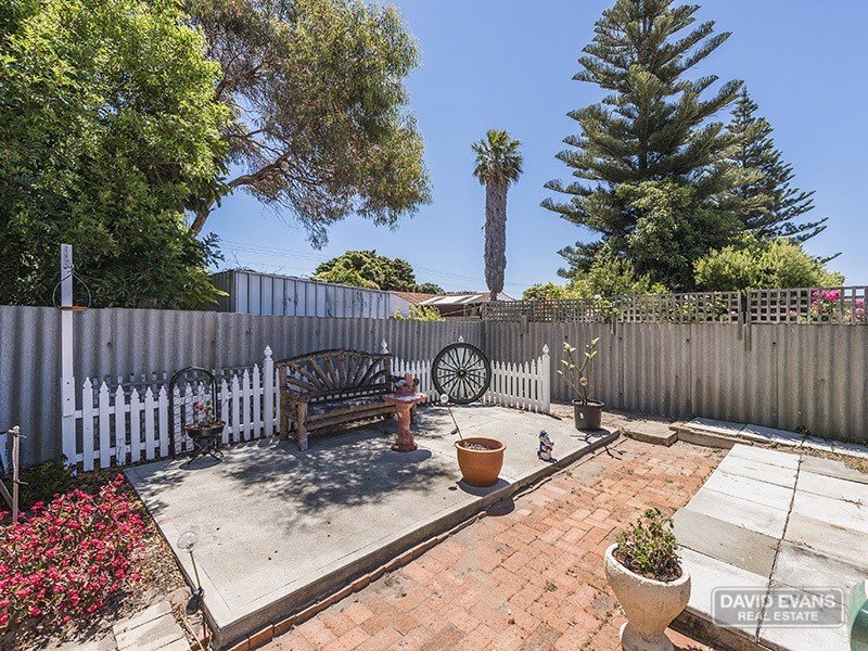 14 Cederdale Way, Safety Bay WA 6169