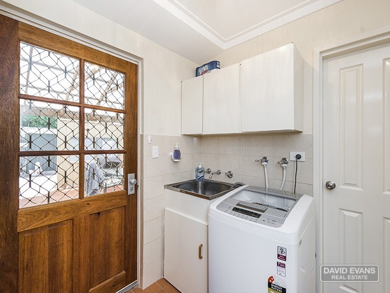 14 Cederdale Way, Safety Bay WA 6169