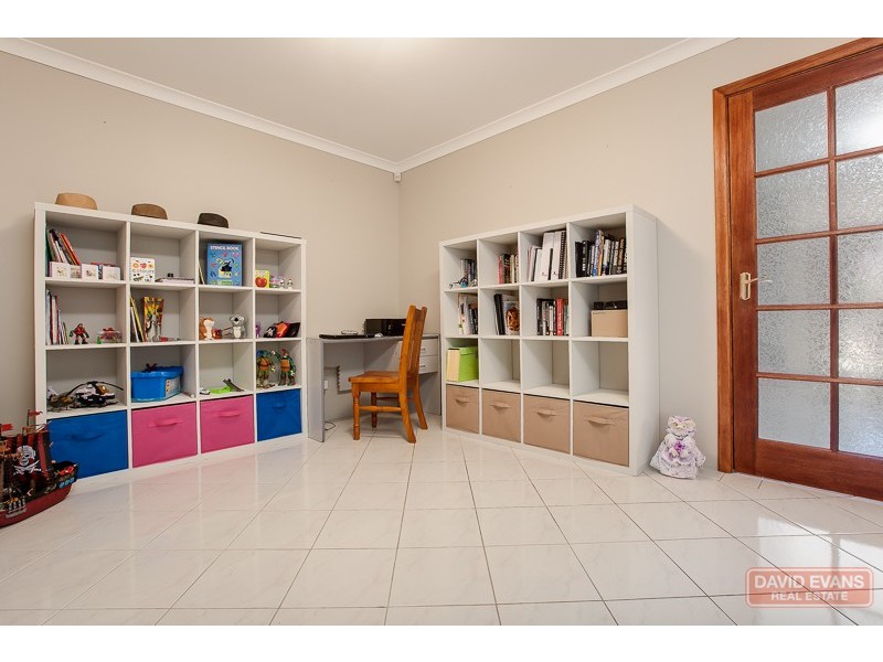 22 St Laurent Mews, Port Kennedy WA 6172