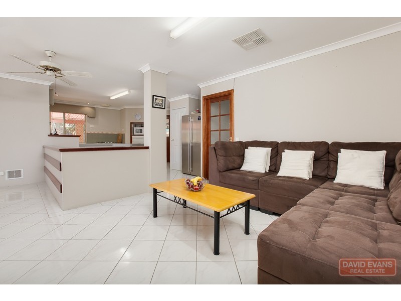 22 St Laurent Mews, Port Kennedy WA 6172