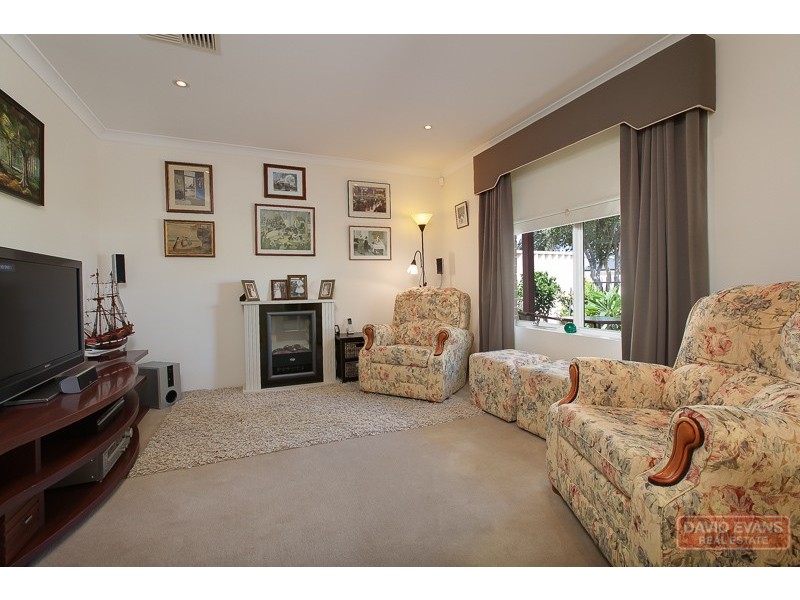 6 Gulliver Lane, Shoalwater WA 6169