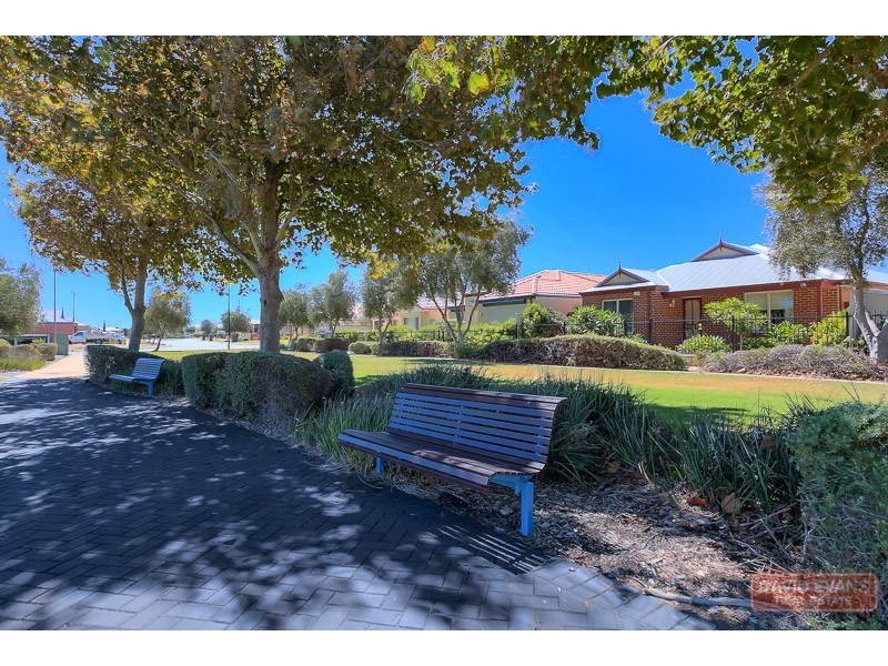 6 Gulliver Lane, Shoalwater WA 6169