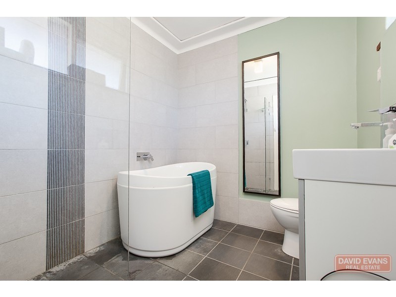 18 Corvus Place, Rockingham WA 6168